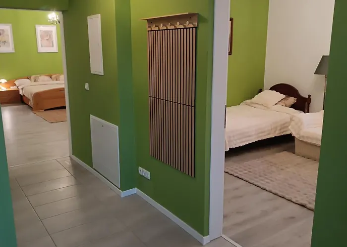 2 Room\'S Family Apartments Muerzzuschlag